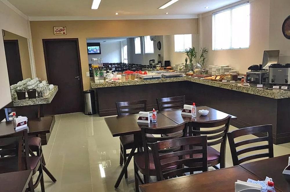 Avenida Palace Hotel Joinville Buitenkant foto